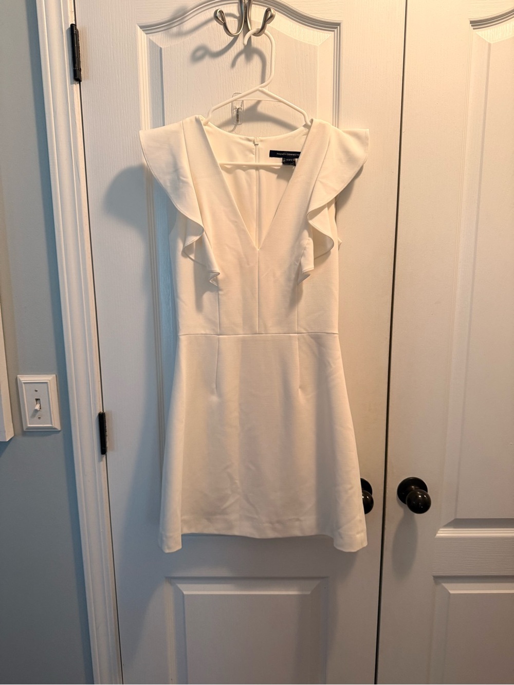 French Connection White Whisper Ruffled V Neck Summer Mini Dress Women's 4